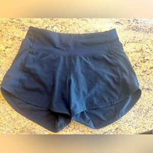 Lulu Lemon Speed Up 4” Lined Size 2